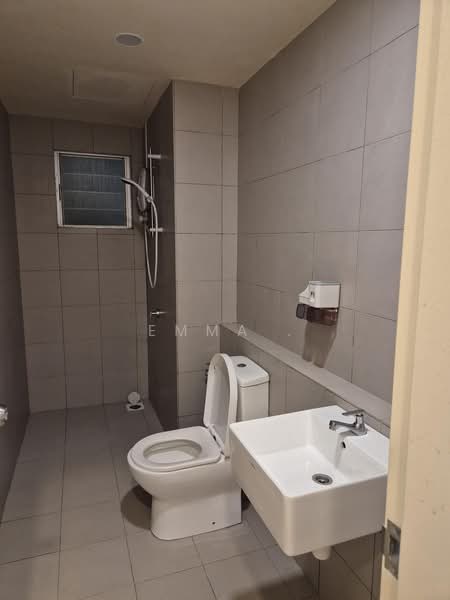 Kondominium untuk Disewa di Lakefront Homes - Emma . - Bathroom - PropertyGuru.com.my