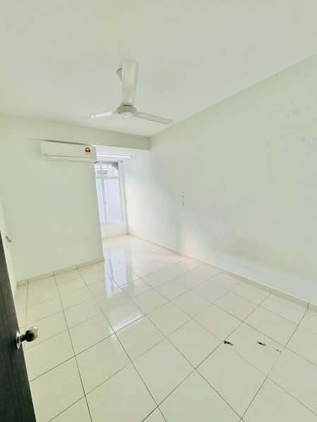 3-storey Terraced House for Rent in Kajang (Selangor) - Erin Yusof - Interior - PropertyGuru.com.my