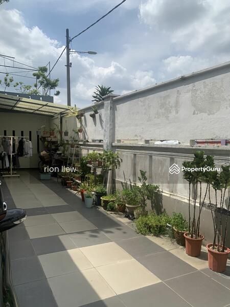 For Sale - Seri Gembangan double storey corner