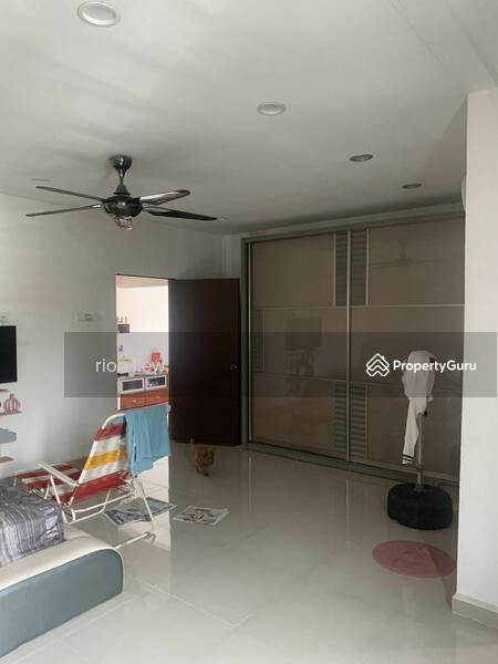 For Sale - Seri Gembangan double storey corner