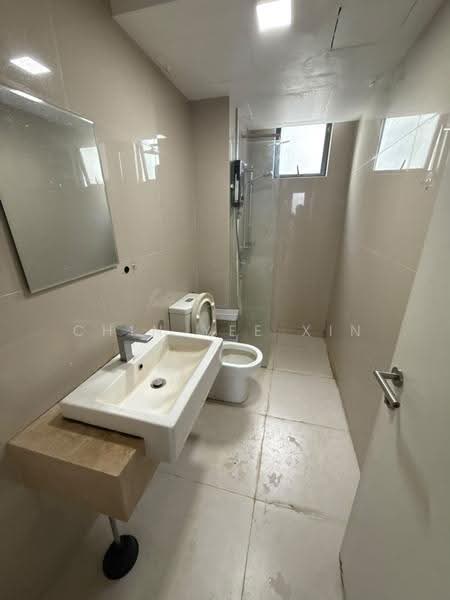 Kediaman Servis untuk Disewa di United Point (Residensi Berpadu) - Chin Yee Xin - Bathroom - PropertyGuru.com.my