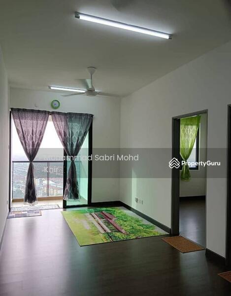 Living, dining and kitchen. 