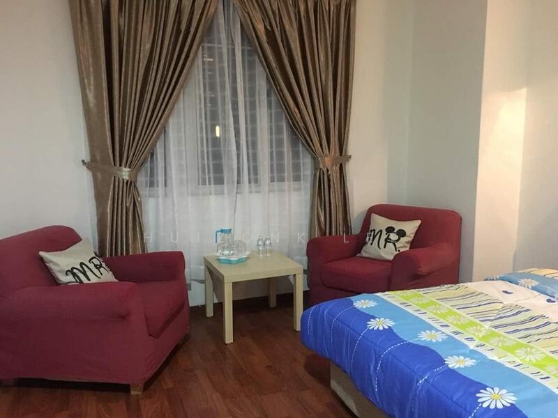 Untuk Disewa - Megan Ambassy