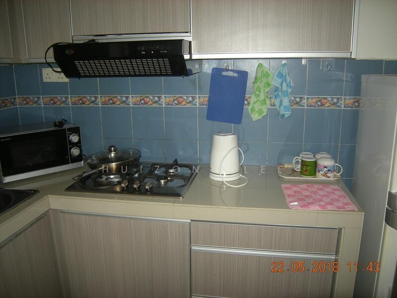 Untuk Disewa - Megan Ambassy