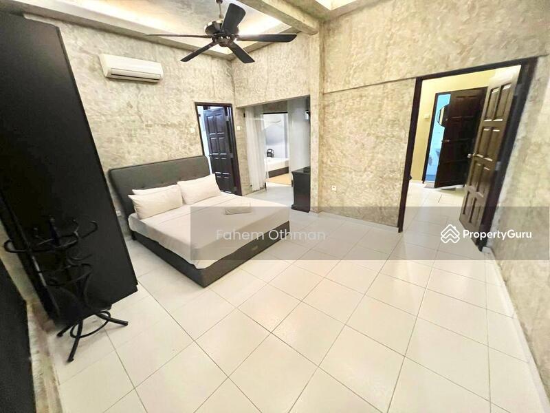 Taman Zooview, Jalan Lintang Zoo View, Ampang Jaya, Ampang, Selangor, 5 Bedrooms, 4300 sqft, B