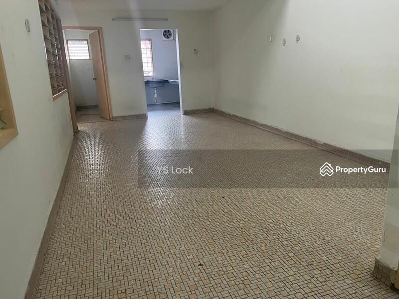 Rumah Teres 1 Tingkat untuk Disewa di Taman Taynton View (Cheras) - YS Lock - PropertyGuru.com.my