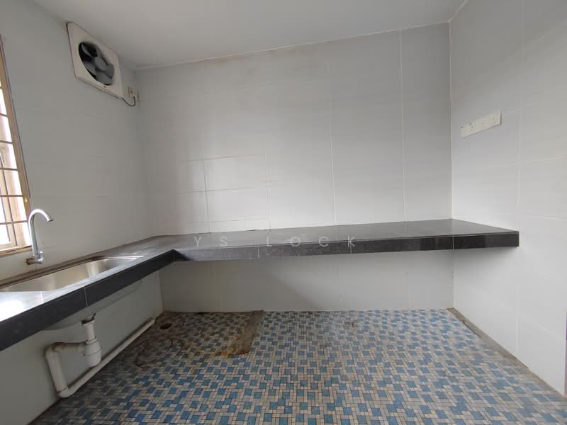Rumah Teres 1 Tingkat untuk Disewa di Taman Taynton View (Cheras) - YS Lock - Kitchen - PropertyGuru.com.my
