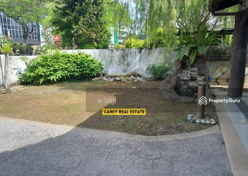 Single Storey Bungalow at Jalan Penchala Petaling Jaya For Sale