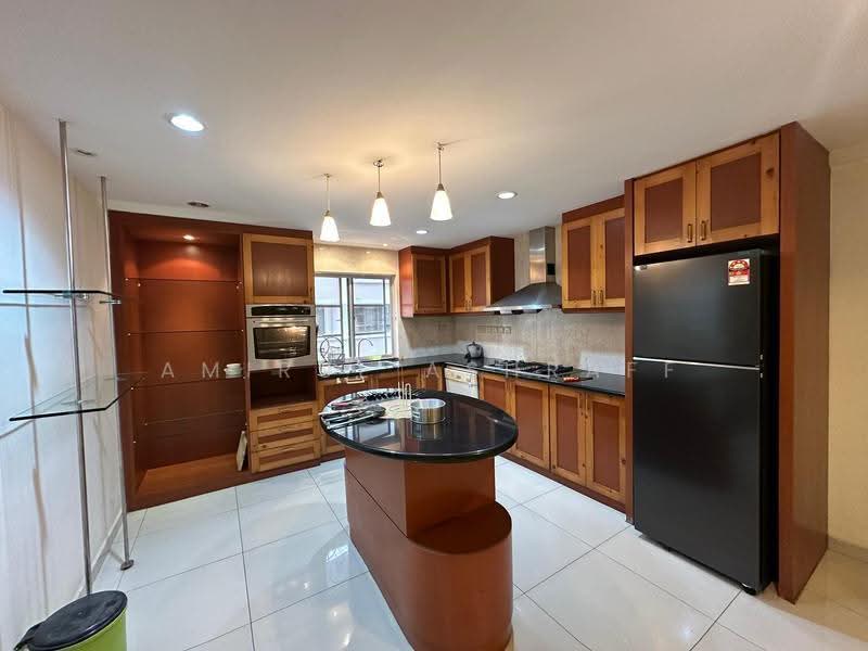 Townhouse for Sale in KL City Centre (Kuala Lumpur) - Amirul Ashraff - Kitchen - PropertyGuru.com.my