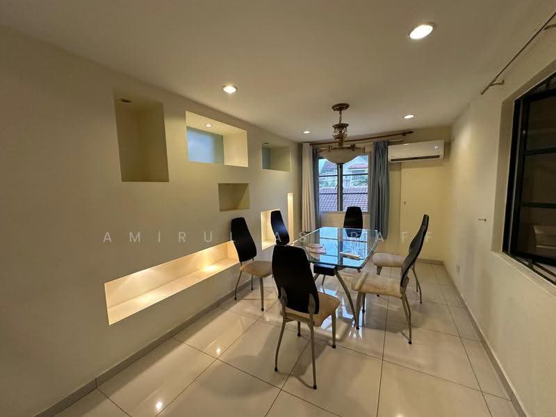 Townhouse for Sale in KL City Centre (Kuala Lumpur) - Amirul Ashraff - Dining Room - PropertyGuru.com.my