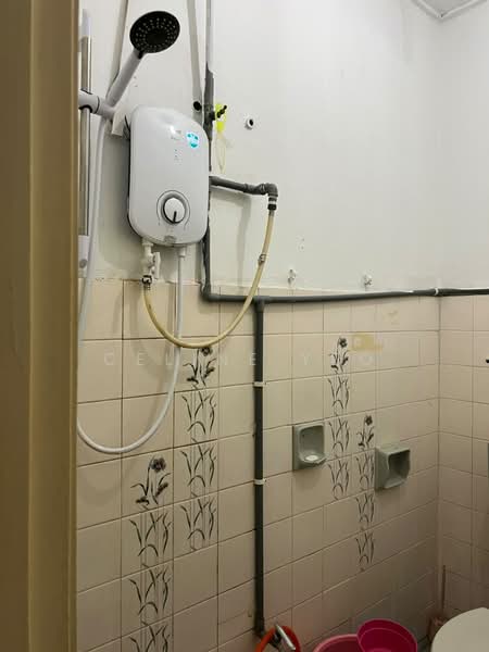 Pangsapuri untuk Disewa di PJS 7 - Celine Yeo - Bathroom - PropertyGuru.com.my