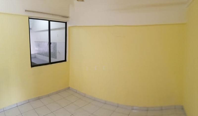 Apartment for Sale at Pangsapuri Perdana - Lee Thai Chung - Interior - PropertyGuru.com.my