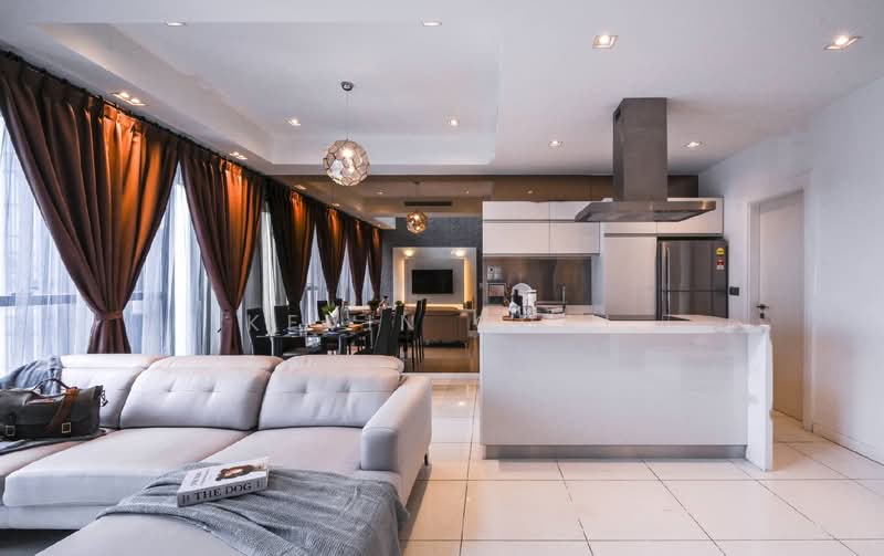 Kondominium untuk Dijual di Foreigner 0% Down Payment | KLCC Airbnb Profit 10K+ | FullyFurnished - Kevin Chai - Living Room - PropertyGuru.com.my