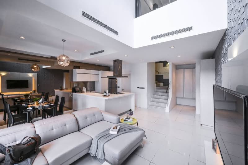 Kondominium untuk Dijual di Foreigner 0% Down Payment | KLCC Airbnb Profit 10K+ | FullyFurnished - Kevin Chai - Living Room - PropertyGuru.com.my