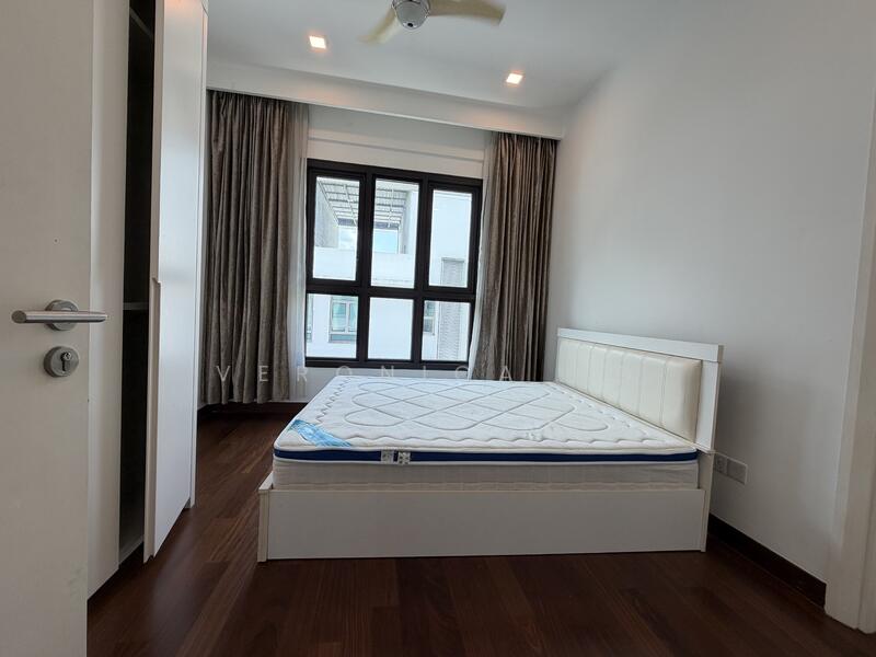 Untuk Disewa - Sastra U-Thant