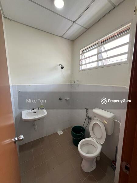 For Sale - Taman Salak Perdana