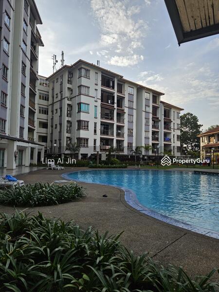 For Sale - Lakes Condominiums / Pangsapuri Tasik