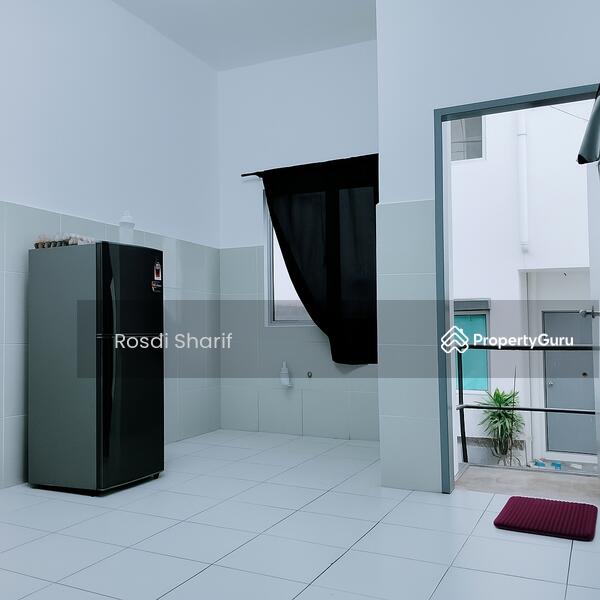 Untuk Dijual - Freehold Near Perodua Sari Alamanda Rawang Double Storey House