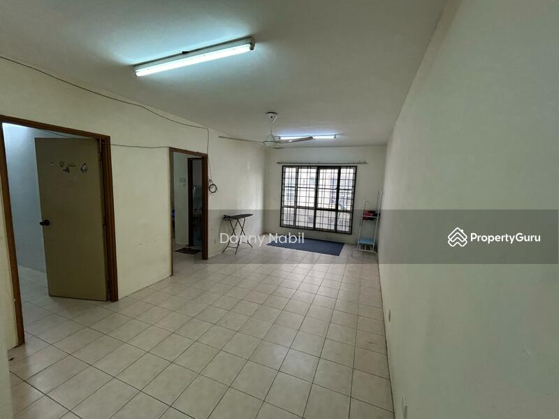 Untuk Disewa - Pusat Komersial Seksyen 7