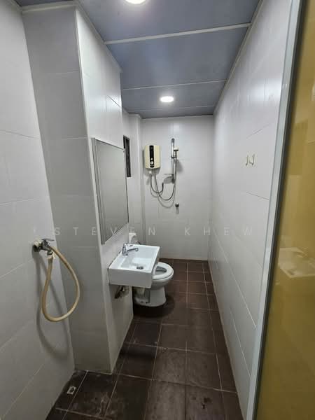 Apartment for Rent at Aman Puri Apartment - Steven Khew - Bathroom - PropertyGuru.com.my