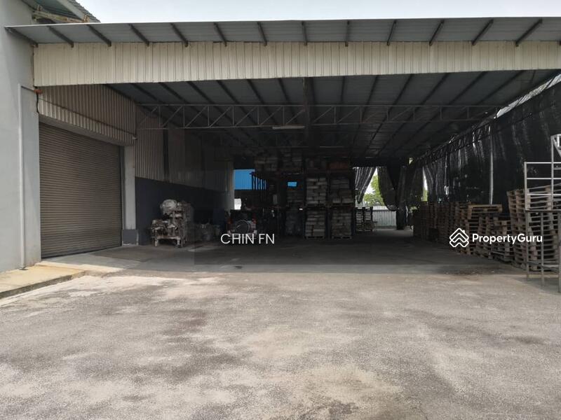 For Sale - Corner 16700 sq.ft Padang Temu Perindustrian Telok Mas Emas Ujong Pasir