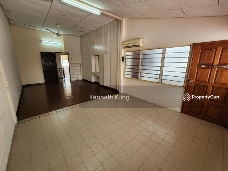 Semi-Detached House for Sale in Taman Green Lane (Jelutong) - Kenneth Kung - PropertyGuru.com.my