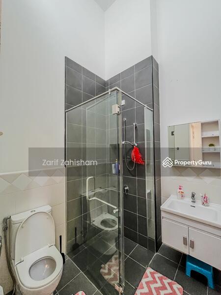 2-storey Terraced House for Sale in Semenyih (Selangor) - Zarif Zahisham - PropertyGuru.com.my