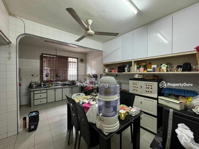 Bukit mewah double storey tampoi Terrace house at Johor Bahru, Jalan