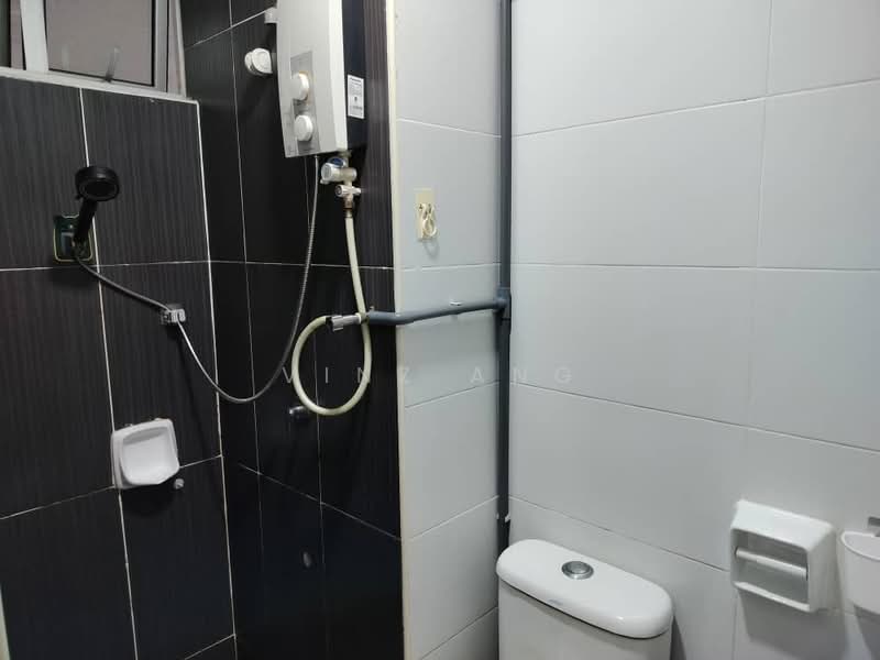 Pangsapuri untuk Disewa di Larkin Heights - Vinz Ang - Bathroom - PropertyGuru.com.my