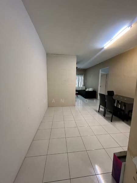 Kondominium untuk Dijual di Suria Damansara - Ivan Kok - Living Room - PropertyGuru.com.my