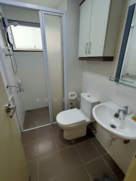2nd Bathroom