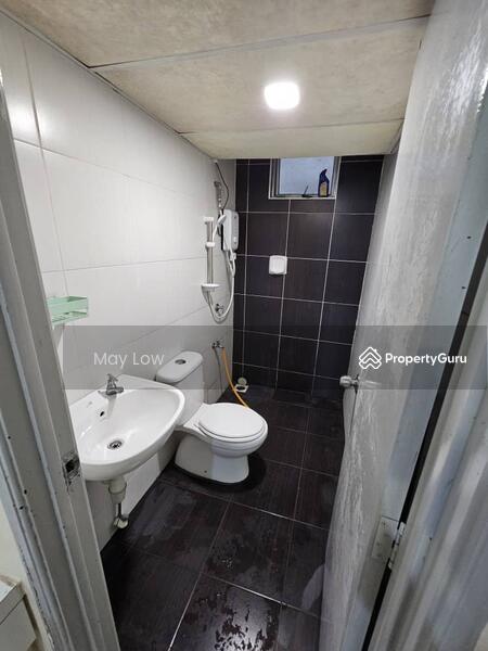 Gelang Patah  Apartment Fully furnished 3 bedroom 2 bathroom 010-664 1626 