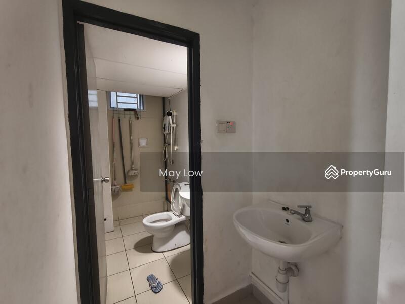 Gelang Patah  Apartment Fully furnished 3 bedroom 2 bathroom 010-664 1626 