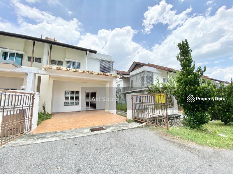 2-storey Terraced House for Sale in Puncak Bestari (Puncak Alam) - Alif Saad - PropertyGuru.com.my