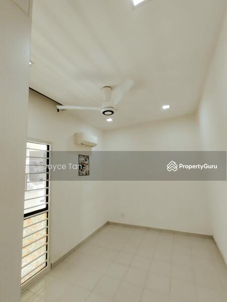 For Rent - T-Parkland