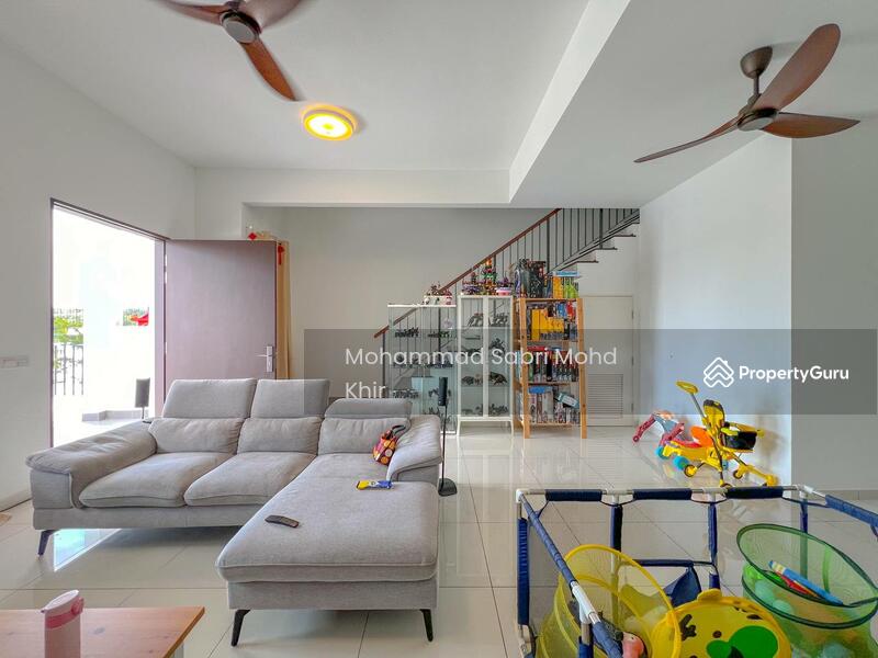 Rumah Teres 2 Tingkat untuk Dijual di Eco Forest (Semenyih) - Mohammad Sabri Mohd Khir - Living area - PropertyGuru.com.my