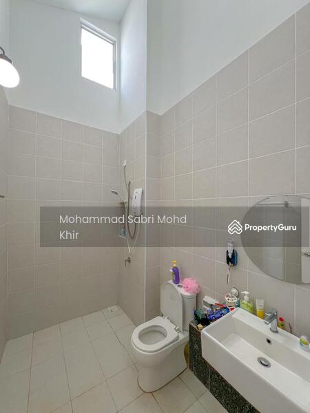 Rumah Teres 2 Tingkat untuk Dijual di Eco Forest (Semenyih) - Mohammad Sabri Mohd Khir - Toilet - PropertyGuru.com.my