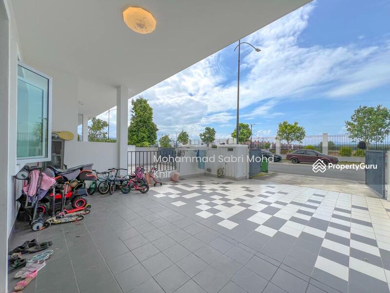 Rumah Teres 2 Tingkat untuk Dijual di Eco Forest (Semenyih) - Mohammad Sabri Mohd Khir - View from car porch. - PropertyGuru.com.my