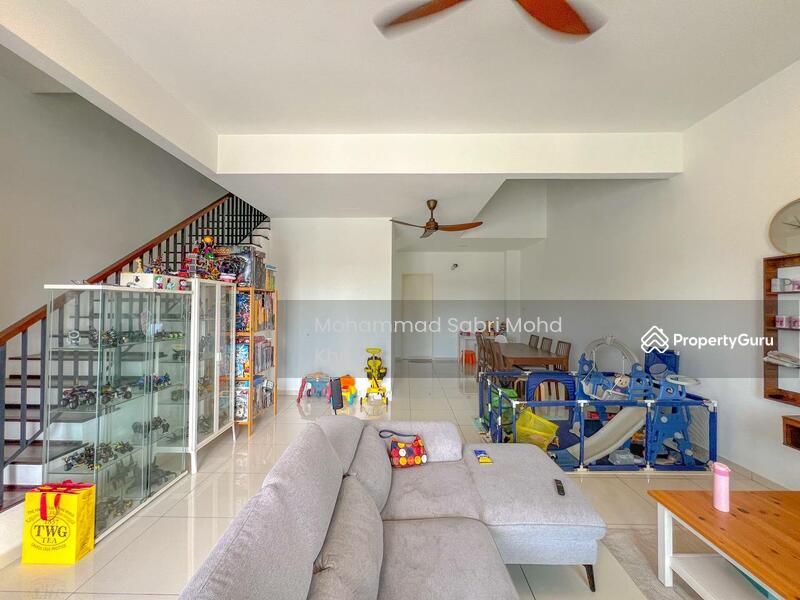 Rumah Teres 2 Tingkat untuk Dijual di Eco Forest (Semenyih) - Mohammad Sabri Mohd Khir - Living area - PropertyGuru.com.my
