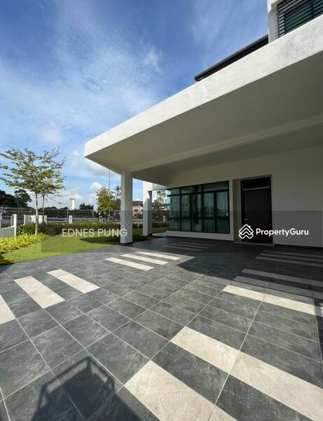 For Sale - 2.5 storey corner unit @ Taman Puchong utama