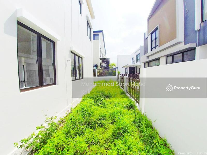 Side of the house with extra land.