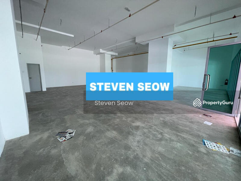 For Sale - Batu Kawan Ground Floor Shop Lot Utropolis near Vervea