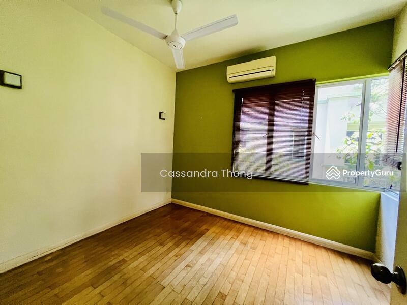 Untuk Dijual - Adora