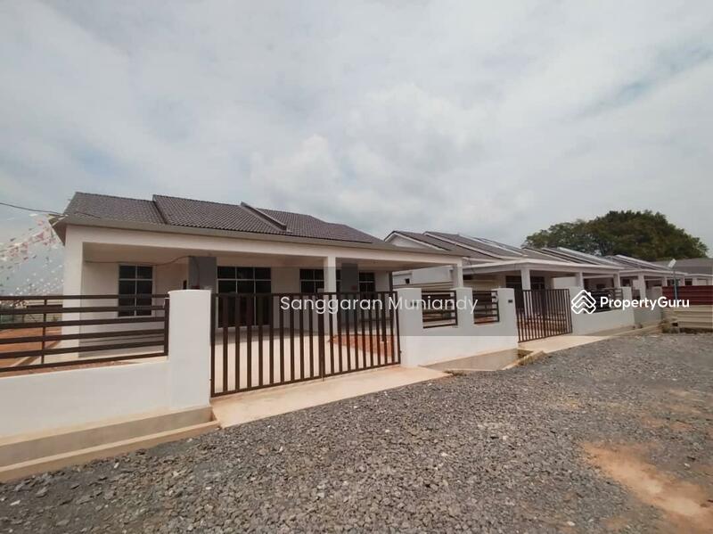 Rumah Berkembar Setingkat di Ayer Hitam, Ayer Hitam, Kedah, 4 Bedrooms