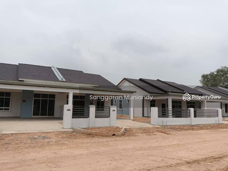Rumah Berkembar Setingkat di Ayer Hitam, Ayer Hitam, Kedah, 4 Bedrooms