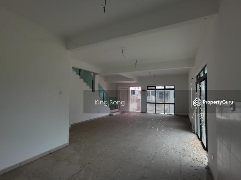 Taman Muzaffar Heights, Ayer Keroh, Melaka, 4 Bedrooms, 4165 sqft, 2