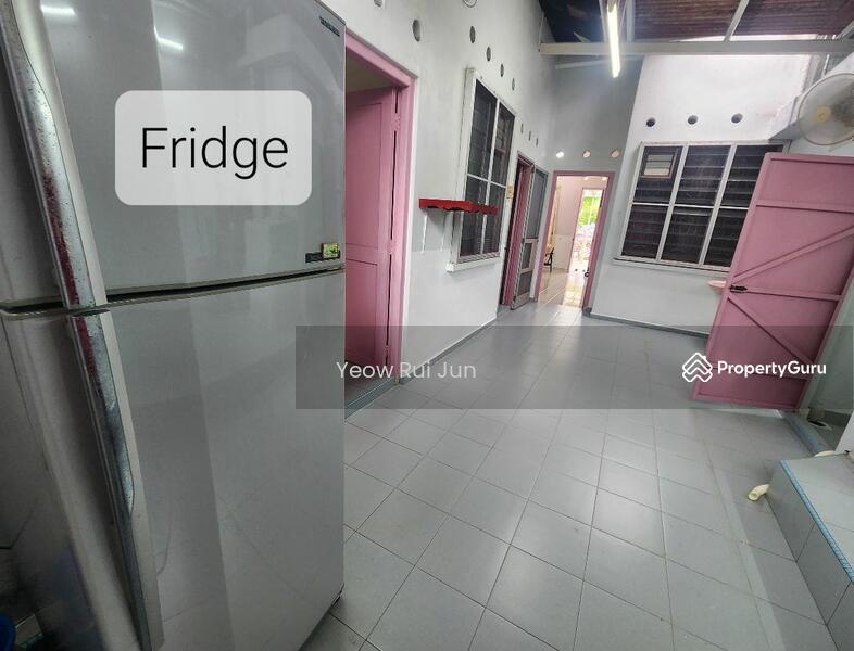 Untuk Disewa - Terrace house at Bandar Hilir