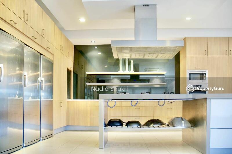 Rumah Banglo untuk Dijual di Seksyen 7 (Shah Alam) - Nadia Shukri - PropertyGuru.com.my