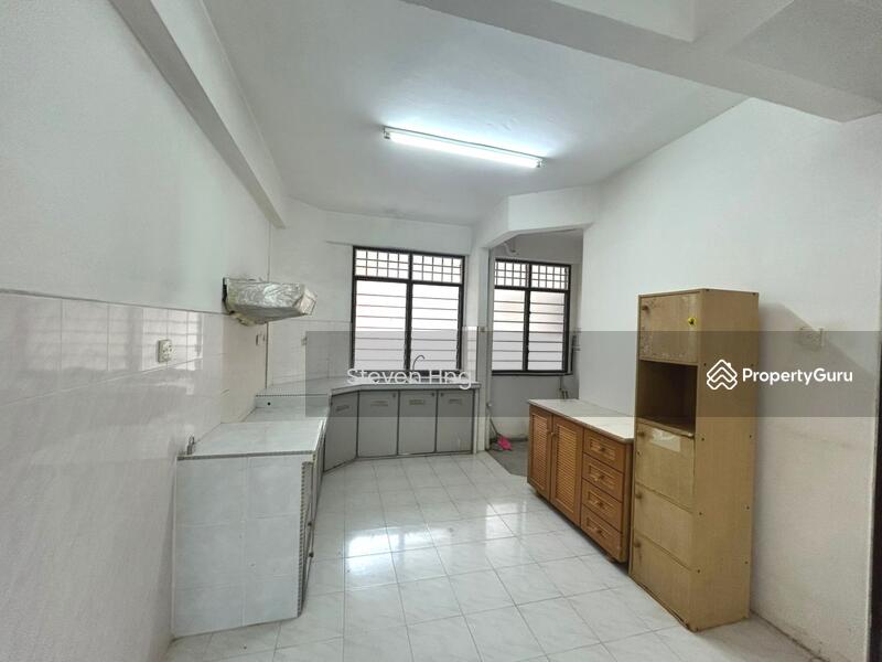 Untuk Dijual - Medan Lumba Kuda