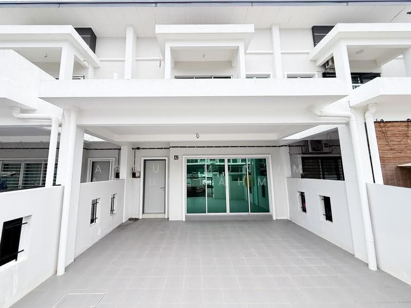 Rumah Teres 2-Tingkat untuk Dijual di Dengkil (Selangor) - Abdul Mun'im Abdul Rahman - Exterior - PropertyGuru.com.my